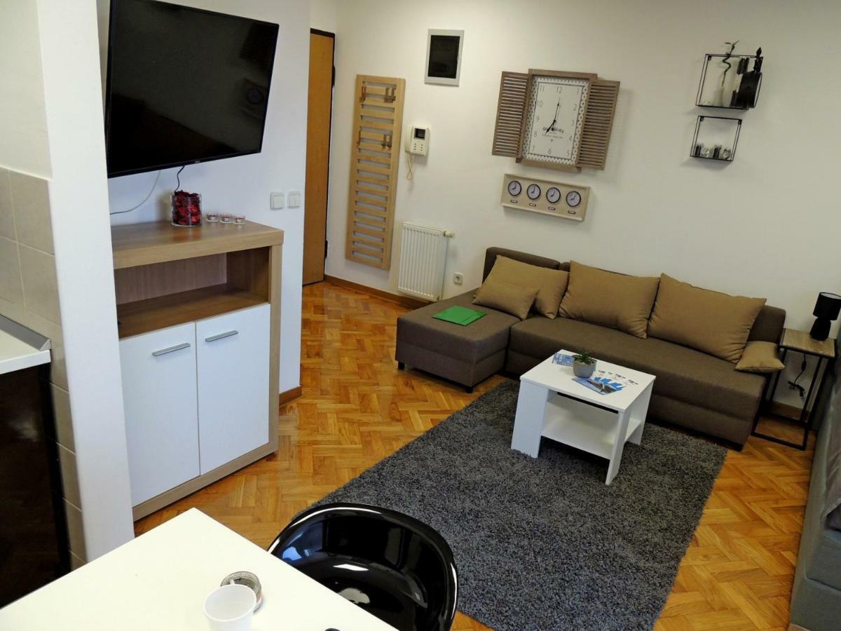 Time Keeper - Self Check In Apartment Osijek Exterior photo