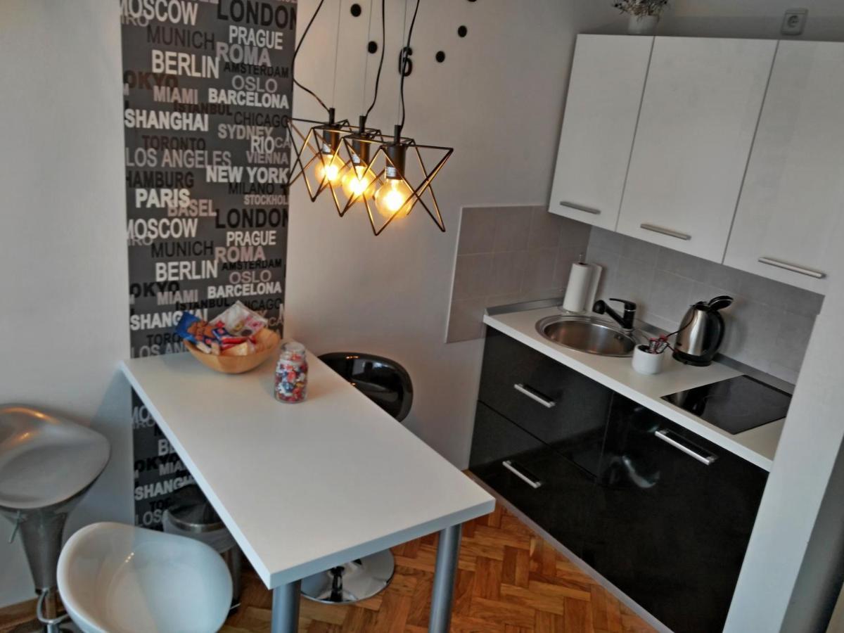 Time Keeper - Self Check In Apartment Osijek Exterior photo